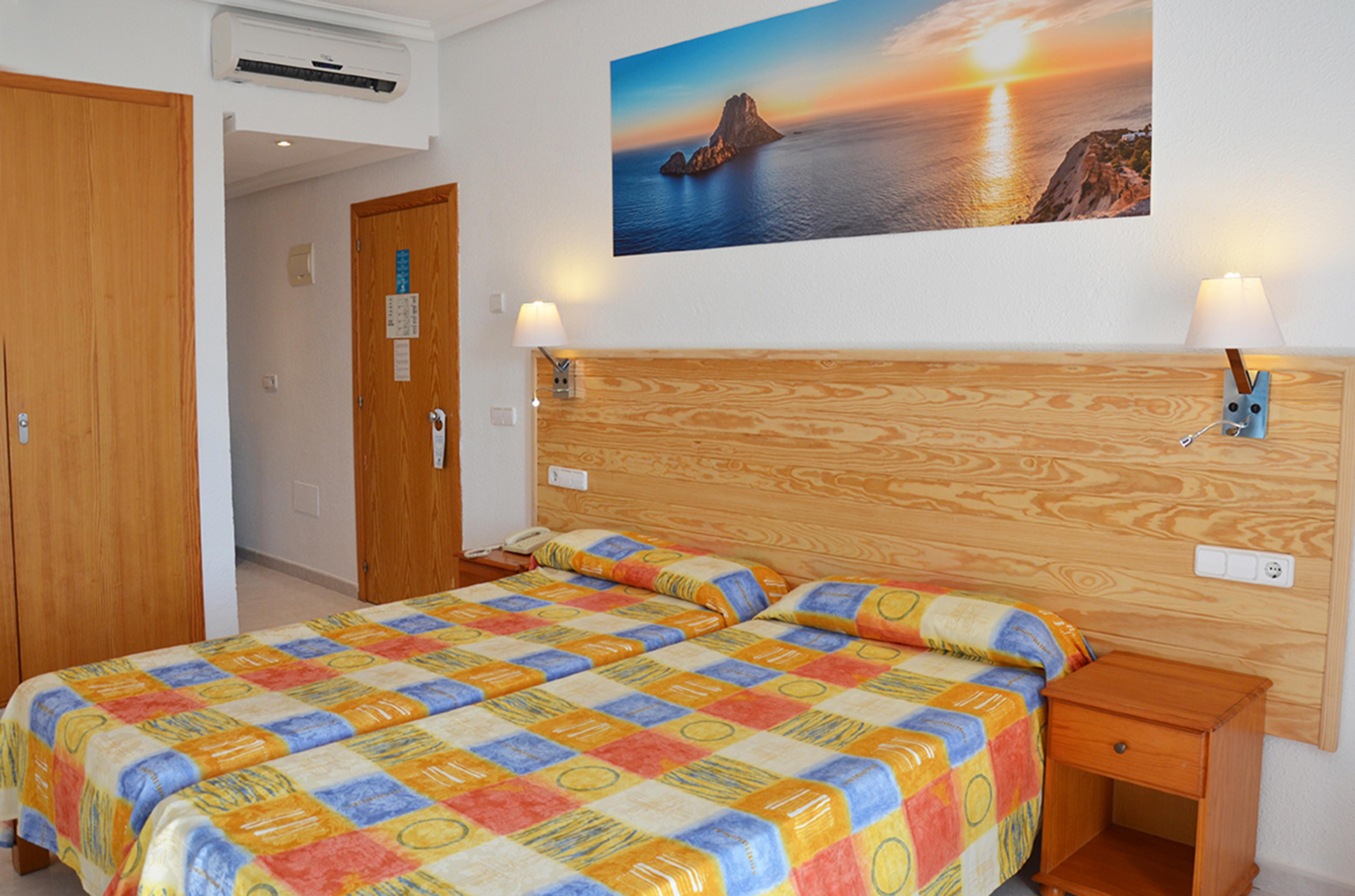 Aparthotel Vibra Sanan - Adults Only San Antonio  Exteriör bild